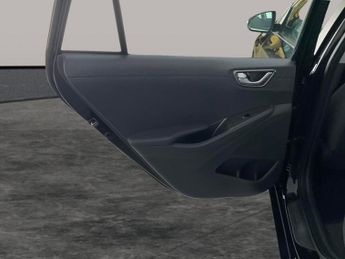 Hyundai Ioniq 38.3kWh Premium (136 ps) - LED - REVERSE CAM - NAV