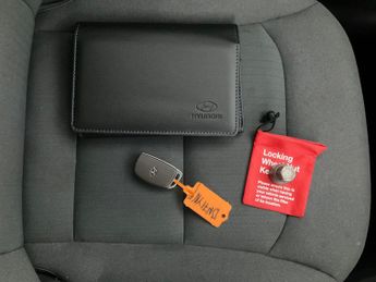 Hyundai Ioniq 38.3kWh Premium (136 ps) - LED - REVERSE CAM - NAV