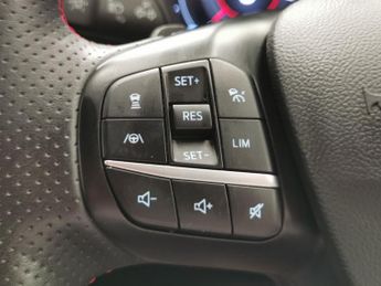 Ford Kuga 2.0 EcoBlue ST-Line First Edition AWD (190 ps) - CARPLAY - AUTO 