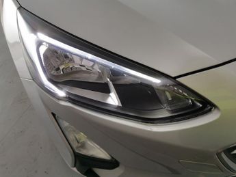 Ford Focus 1.0T EcoBoost Titanium (125 ps) - FORD SYNC3 - ELECTRIC SEATS - 