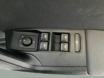 Seat Ibiza 1.0 TSI FR DSG (110 ps) - CLIMATE CONTROL - 17IN ALLOYS - PRIVAC