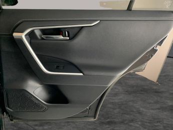 Toyota RAV4 2.5 VVT-h GPF Design CVT (218 ps) - LED - REVERSE CAM - NAV