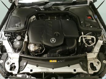 Mercedes-Benz E Class 2.0 E220d AMG Line (Premium Plus) Cabriolet G-Tronic+ (194 ps) -