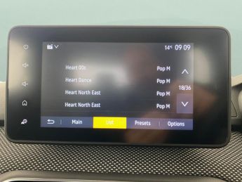 Dacia Sandero Stepway 1.0 TCe Comfort CVT (90 ps) - KEYLESS START - PARK SENSORS - DAB