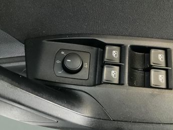 Seat Ibiza 1.0 TSI FR DSG (110 ps) - CLIMATE CONTROL - 17IN ALLOYS - PRIVAC