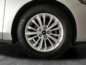 Ford Focus 1.0T EcoBoost Titanium (125 ps) - FORD SYNC3 - ELECTRIC SEATS - 