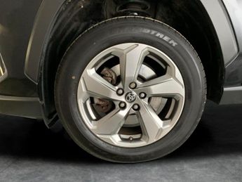 Toyota RAV4 2.5 VVT-h GPF Design CVT (218 ps) - LED - REVERSE CAM - NAV