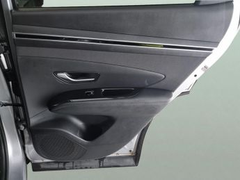 Hyundai Tucson 1.6 h T-GDi 13.8kWh Premium Plug-in 4WD (265 ps) - KEYLESS ENTRY