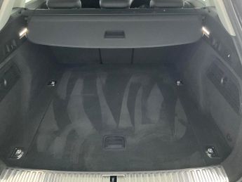 Audi e-tron 50 Technik quattro 71.2kWh (313 ps) - KEYLESS ENTRY - LED - REVE