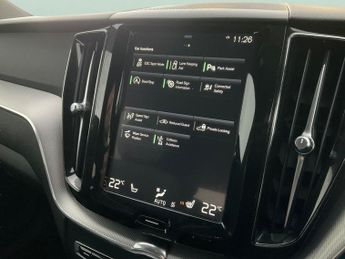 Volvo XC60 2.0 D4 R-Design (190 ps) - HEATED LEATHER - LANE DEPARTURE  - BL