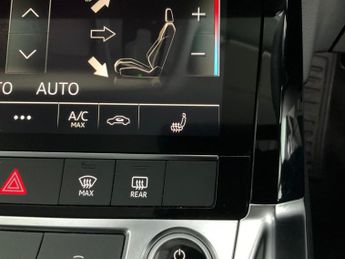 Audi e-tron 50 Technik quattro 71.2kWh (313 ps) - KEYLESS ENTRY - LED - REVE