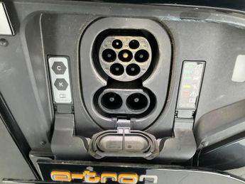 Audi e-tron 50 Technik quattro 71.2kWh (313 ps) - KEYLESS ENTRY - LED - REVE