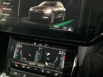 Audi e-tron 50 Technik quattro 71.2kWh (313 ps) - KEYLESS ENTRY - LED - REVE