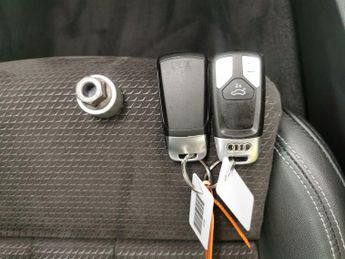 Audi A5 2.0 TFSI 40 S line Coupe S Tronic (190 ps) - HEATED SEATS - DAB 