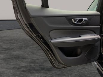 Volvo S60 2.0 B5 MHEV R-Design (250 ps) - HK AUDIO - INTELLISAFE SURROUND 