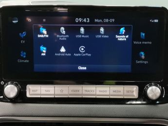 Hyundai Kona 39kWh SE Connect (10.5kW Charger) (136 ps) - REVERSE CAM - NAV -