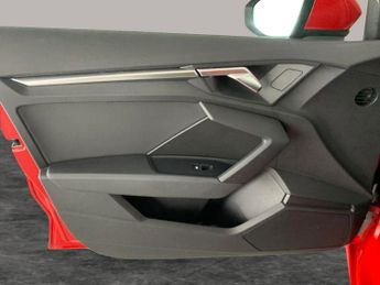 Audi A3 1.4 TFSIe 40 Sport Sportback Plug-in S Tronic 13kWh (204 ps) - C