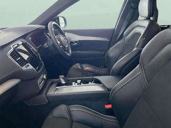 Volvo XC90 2.0 B5 MHEV R-Design 4WD (250 ps) - SENSUS SAT NAV - ACTIVE LANE