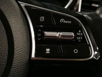 Kia Xceed 1.6 GDi 8.9kWh 3 Plug-in DCT (139 bhp) - HEATED STEERING - BLUET