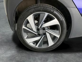 Toyota Aygo X 1.0 VVT-i Exclusive x-shift (72 ps) - BLUETOOTH - WIRELESS CHARG
