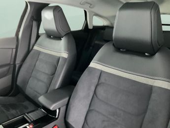 Citroen e-C4 50kWh e-series (7.4kW Charger) (136 ps) - HEATED STEERING