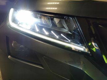 Skoda Kodiaq 2.0 TDI SportLine DSG 4WD (7 Seat) (190 ps) - LED - SMARTLINK - 