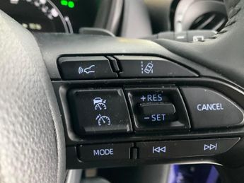Toyota Aygo X 1.0 VVT-i Exclusive x-shift (72 ps) - LANE DEPARTURE ALERT - BLU