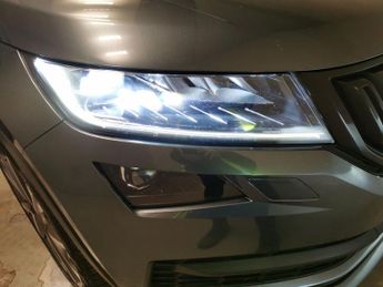 Skoda Kodiaq 2.0 TDI SportLine DSG 4WD (7 Seat) (190 ps) - LED - SMARTLINK - 