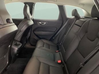 Volvo XC60 2.0 T5 Momentum AWD (250 ps) - LED - HEATED LEATHER - HEATED STE