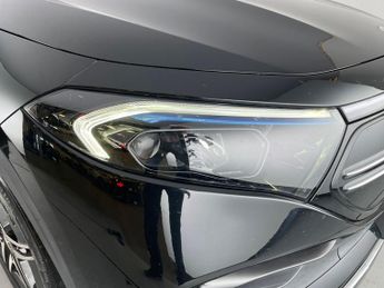 Mercedes-Benz EQA EQA 250 66.5kWh AMG Line (190 ps) - HEATED SEATS - WIFI - BLIND 