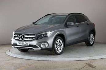 Mercedes GLA 1.6 GLA200 SE (156 ps) - LEATHER - KEYLESS-GO - CRUISE