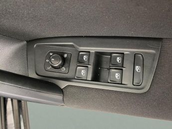 Volkswagen Tiguan 2.0 TDI Match DSG (150 ps) - PARK SENSORS - PADDLE SHIFT - 19IN 