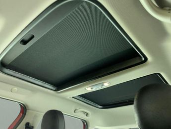 Mini Countryman 1.5 10kWh Cooper SE Exclusive Plug-in ALL4 (222 ps) - CARPLAY - 