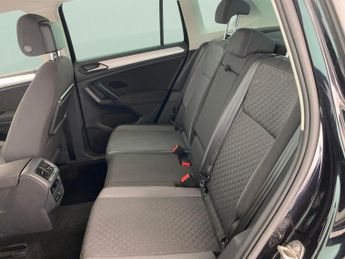 Volkswagen Tiguan 2.0 TDI Match DSG (150 ps) - PARK SENSORS - PADDLE SHIFT - 19IN 