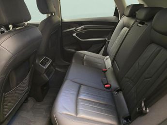 Audi e-tron 55 quattro 95kWh (408 ps) - HEATED SEATS - ADJUSTABLE SUSPENSION