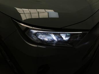 Toyota RAV4 2.5 VVT-h GPF Design CVT (218 ps) - LED - REVERSE CAM - NAV