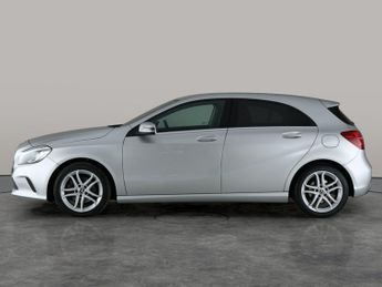 Mercedes-Benz A Class 1.6 A180 Sport Edition 7G-DCT (122 ps) - NAV - LEATHER - KEYLESS