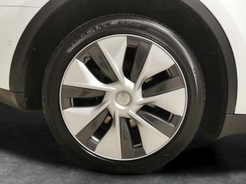 Tesla Model Y (Dual Motor) Long Range 4WDE (384 bhp) - HEATED STEERING