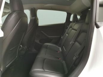 Tesla Model Y (Dual Motor) Long Range 4WDE (384 bhp) - HEATED STEERING
