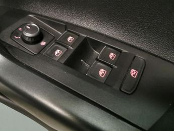 Volkswagen Polo 2.0 TSI GTI DSG (207 ps) - AMBIENT INTERIOR LIGHTING - AUTO HEAD