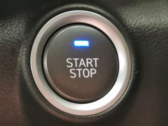 Hyundai Kona 64kWh Premium (10.5kW Charger) (204 ps) - HEATED SEATS - HEATED 