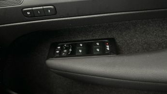 Volvo XC40 Recharge 69kWh Plus (231 ps) - BLIND SPOT ASSIST - BLUETOOTH