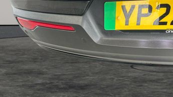 Volvo XC40 Recharge 69kWh Plus (231 ps) - BLIND SPOT ASSIST - BLUETOOTH