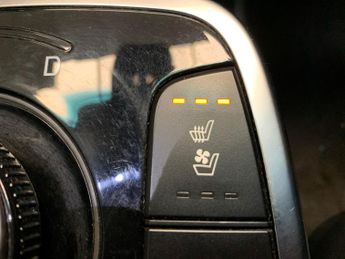 Kia Niro 64kWh 4+ (201 bhp) - HEATED STEERING - BLIND SPOT ASSIST