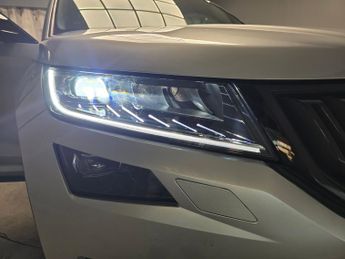 Skoda Kodiaq 1.5 TSI ACT SportLine DSG (7 Seat) (150 ps) - LED - SMARTLINK - 