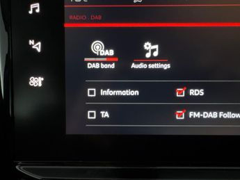 Citroen C3 1.2 PureTech PLUS EAT6 (110 ps) - BLUETOOTH - DIGITAL CLIMATE CO