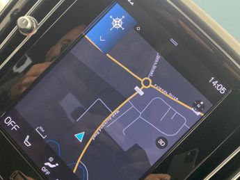 Volvo XC40 1.5h T4 Recharge 10.7kWh Plus Plug-in (211 ps) - SENSUS SAT NAV