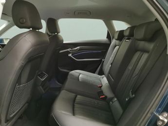 Audi e-tron 55 Technik quattro 95kWh (11kW Charger) (408 ps) - ADJUSTABLE SU