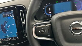 Volvo XC40 Recharge 69kWh Plus (231 ps) - BLIND SPOT ASSIST - BLUETOOTH