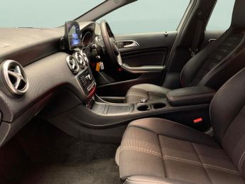 Mercedes-Benz A Class 1.6 A180 Sport Edition 7G-DCT (122 ps) - NAV - LEATHER - KEYLESS